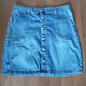 Button down denim skirt
